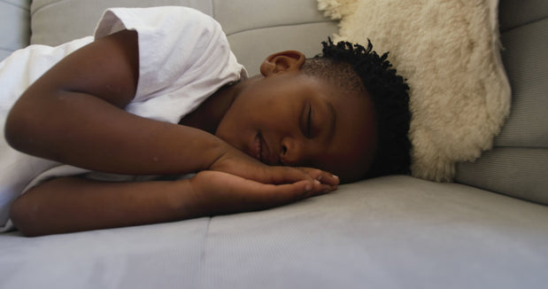 Coucher difficile de bébé : causes fréquentes et solutions douces